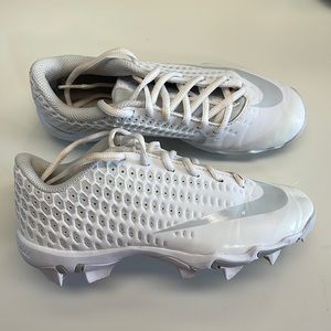 Boys Nike Baseball Cleats size 4y